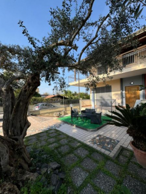Villa Carmela - Elegante villa immersa nel verde